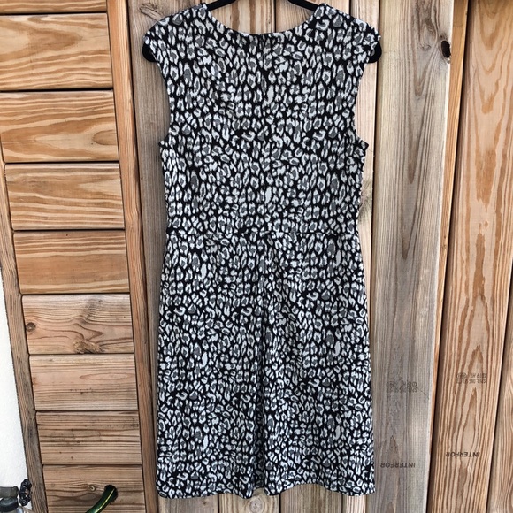 LONDON TIMES Animal Print Sleeveless Dress - Picture 7 of 7